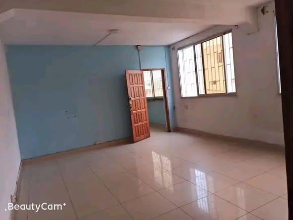 Maison 10 ch. à louer — Route - photo 1