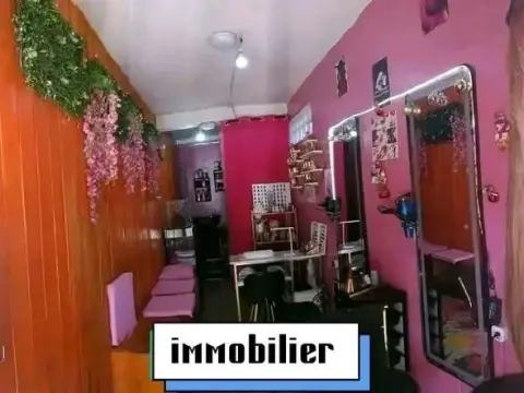 Local commercial à louer… — 350 000 Ar | Fonenako
