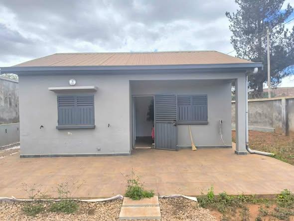 Maison 2 ch. à vendre — Vontovorona - photo 1