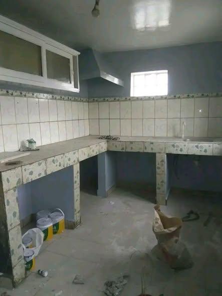 Maison 3 ch. à louer — Tanjombato - photo 3