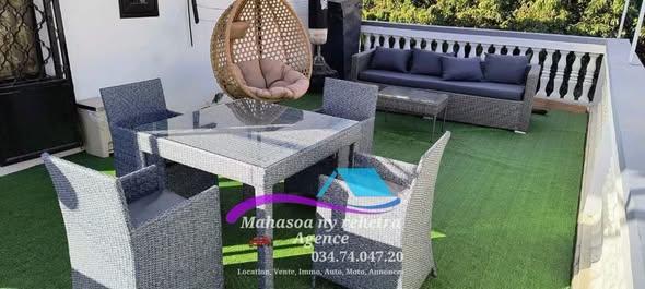 Appartement à louer — Alarobia - photo 1