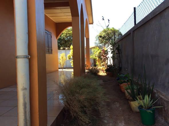 Maison 2 ch. à louer — Antsiranana - photo 2