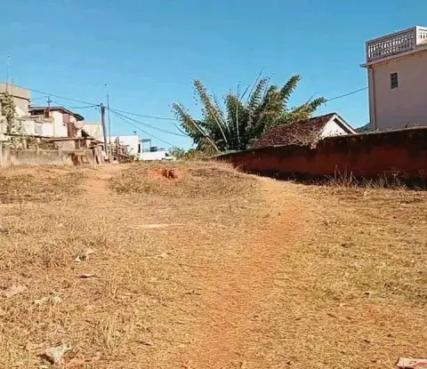 Terrain 650 m² titré et borné… — 65 000 000 Ar | Fonenako