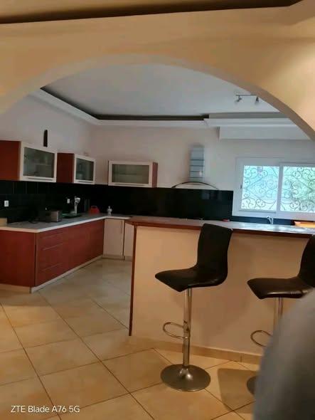 Maison 5 ch. à louer — Andoharanofotsy - photo 5