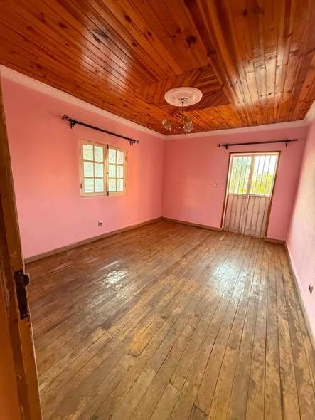 Appartement 4 ch. à louer — Antsakaviro - photo 2