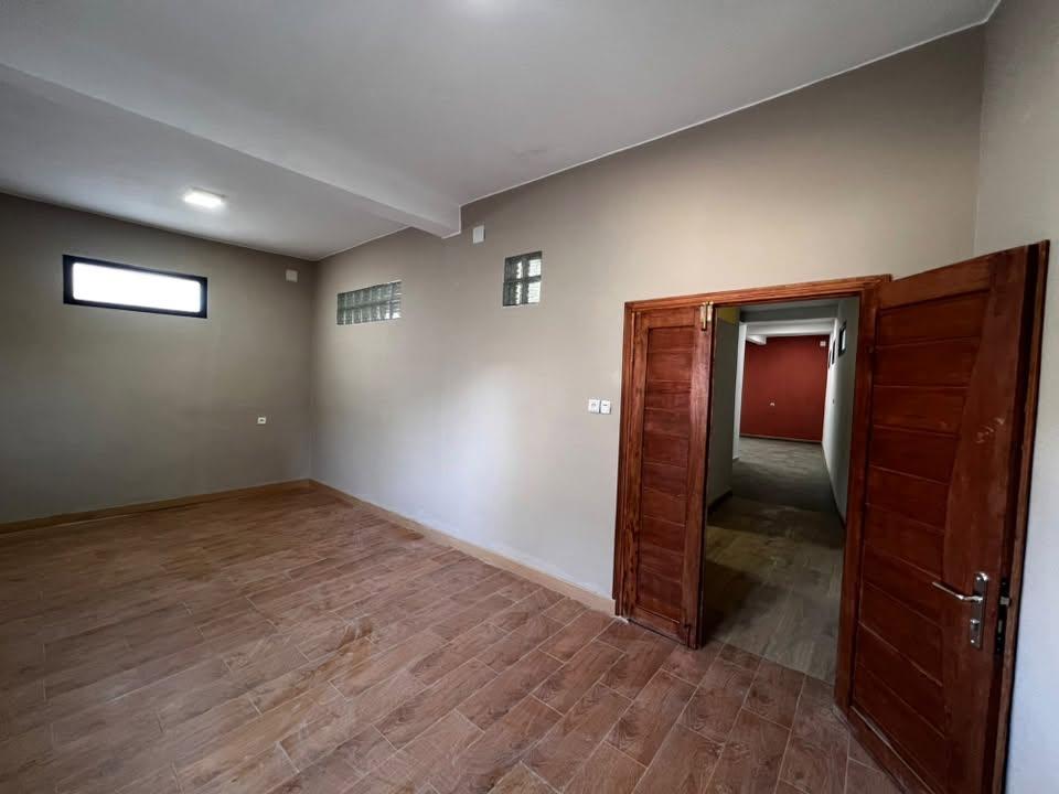 Appartement neuf 2 chambres — Ambatoroka Ambany, Antananarivo - photo 3