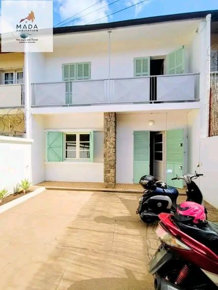 Maison à louer — Anosy - photo 1