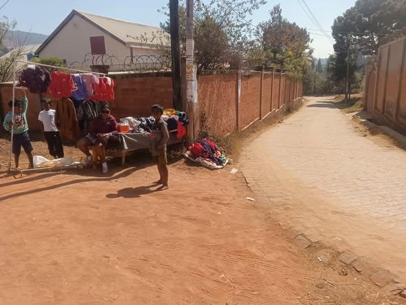 Terrain à vendre — Ambohibao - photo 3