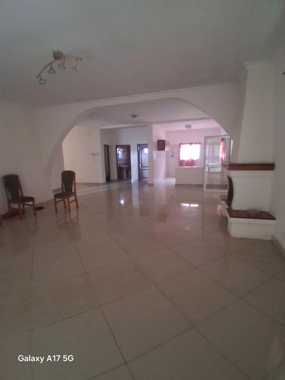 Maison basse indépendante 2 chambres — Mahatsinjo Alasora, Antananarivo - photo 3