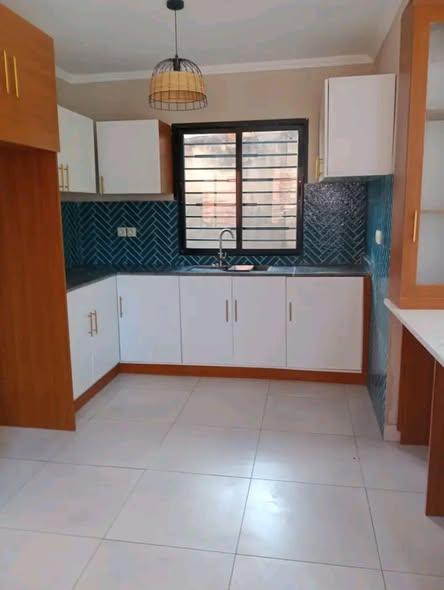 Trano Ahofa à louer — Manakambahiny - photo 3
