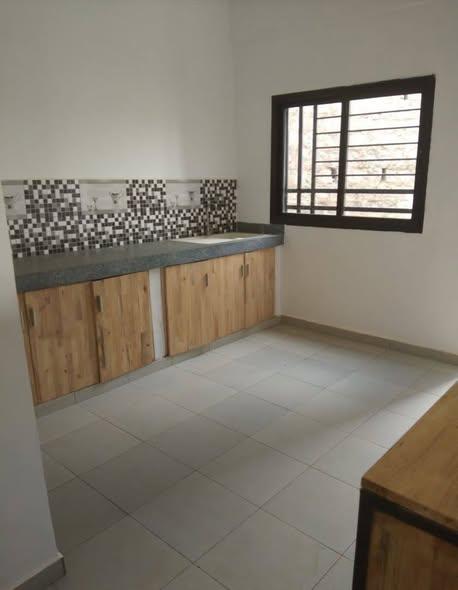 Maison 4 ch. à vendre — Ambohijanahary - photo 3