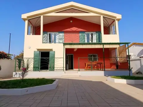 Appartement 5 ch. à vendre — Ampitatafika