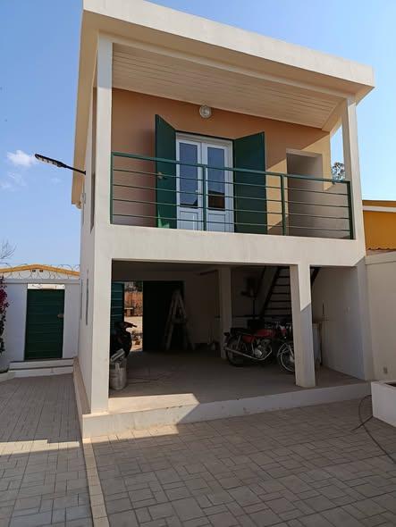 Appartement 5 ch. à vendre — Ampitatafika - photo 2