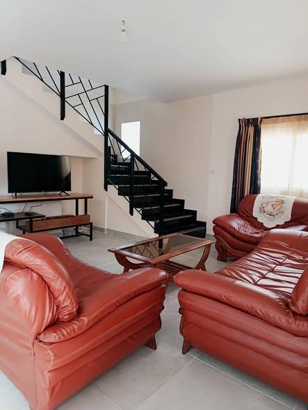 Appartement 5 ch. à vendre — Ampitatafika - photo 3