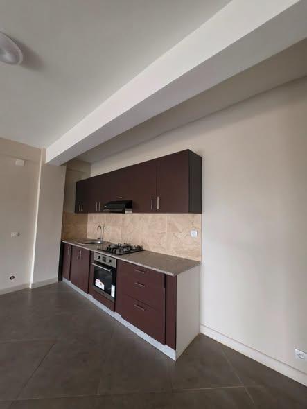 Parking 2 ch. 40 m² à louer — Ambohimangakely - photo 1