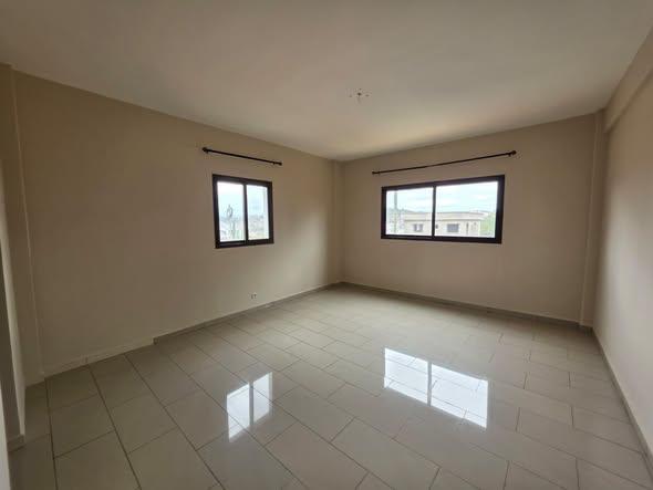 Parking 2 ch. 40 m² à louer — Ambohimangakely - photo 2