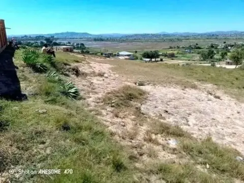 Terrain 150 m² à vendre — Ampitatafika — 3 750 000 Ar | Fonenako