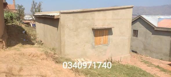 Maison 2 ch. 137 m² à vendre — Fenoarivo - photo 1