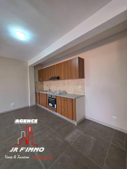 Immeuble 3 ch. à louer — Ambohimangakely - photo 3