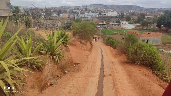 Terrain 300 m² à vendre — Ambohimangakely - photo 3