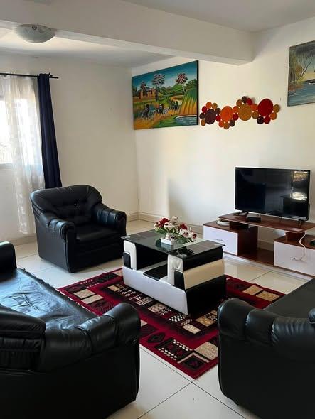 Appartement 2 ch. à louer — Ambohibao - photo 2