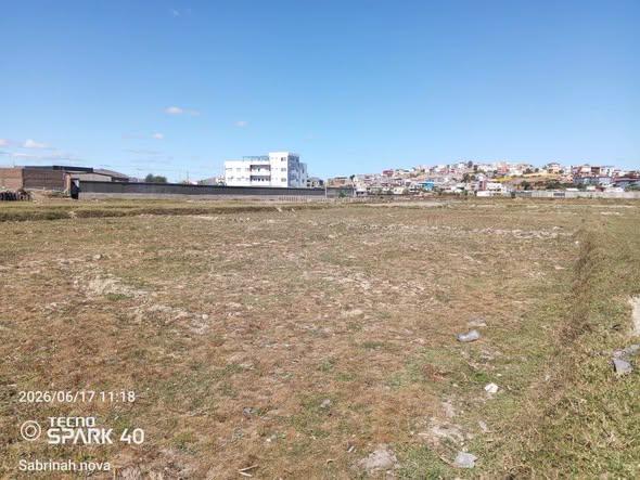 Terrain 1 500 m² à vendre — By Pass - photo 2