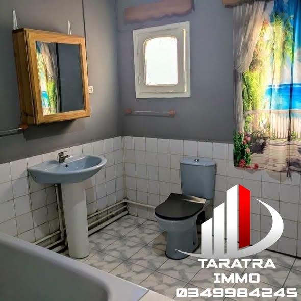 Appartement 3 ch. à louer — Ankadindramamy - photo 4