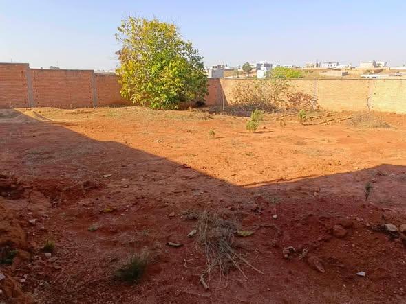Terrain 632 m² à vendre — Ampitatafika - photo 1
