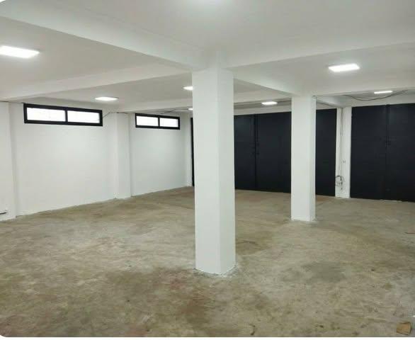 Entrepôt 100 m² à louer — Anosizato - photo 1