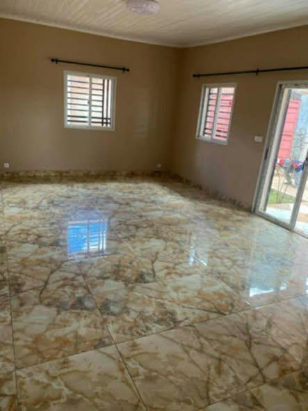 Maison à louer — Ambohidratrimo - photo 3