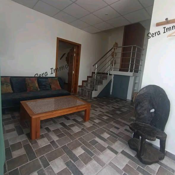 Appartement 1 ch. à louer — Andohalo - photo 1