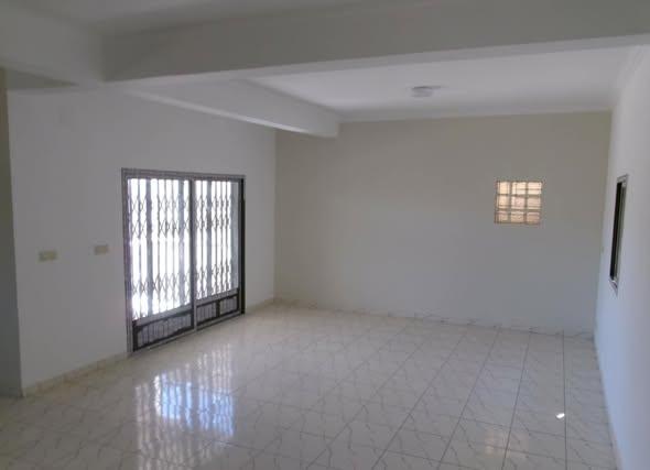 Maison 3 ch. à louer — Ambohibao - photo 2