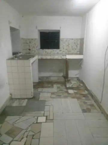 Trano Ahofa 1 ch. à louer — Ivato — 600 000 Ar | Fonenako