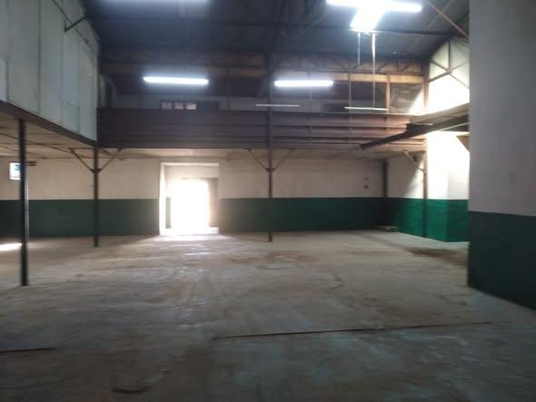 Entrepôt 300 m² à louer — Ankorondrano - photo 1