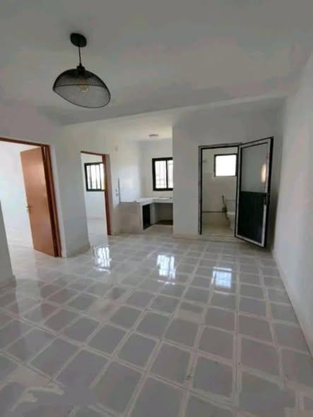 Maison 2 ch. à louer — Ambolokandrina - photo 1