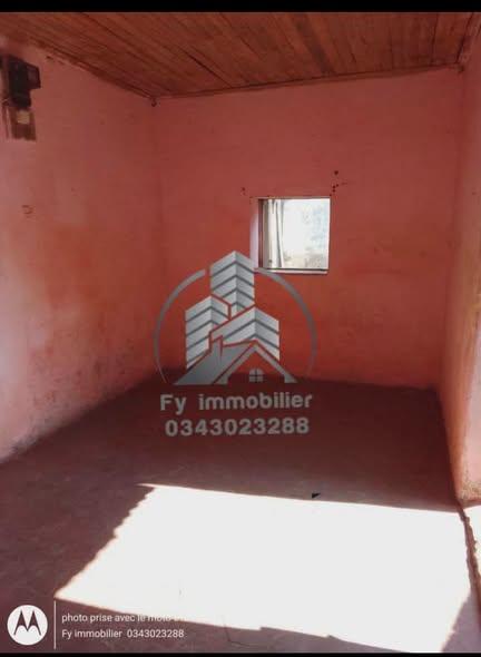 Trano Ahofa 1 ch. à louer — Ambohimanarina - photo 3