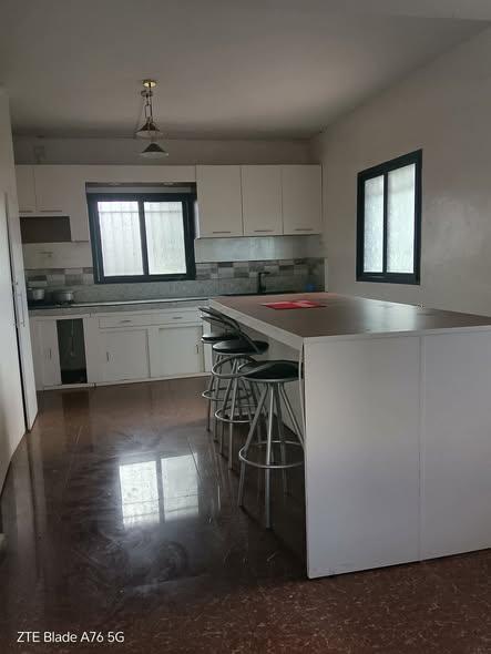 Maison 3 ch. à louer — Iavoloha - photo 2