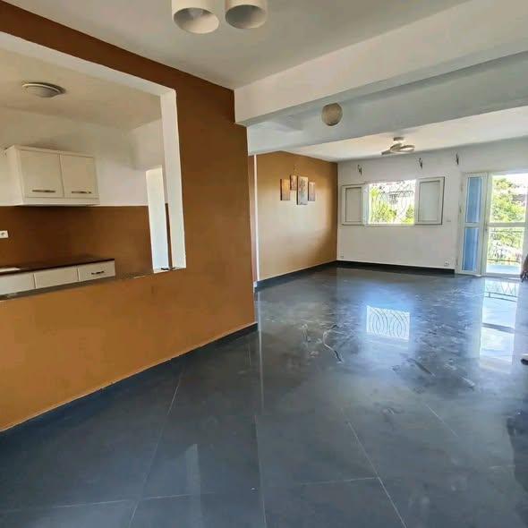 Appartement 3 ch. à louer — Tanjombato - photo 3