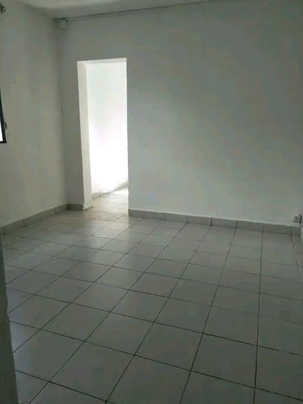 Maison 2 ch. à louer — Ambolikandrina - photo 1