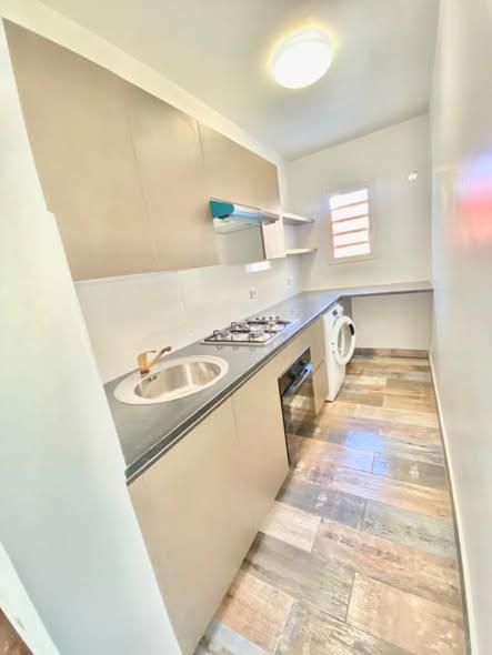 Appartement 1 ch. 110 m² à vendre — Ambatobe - photo 1