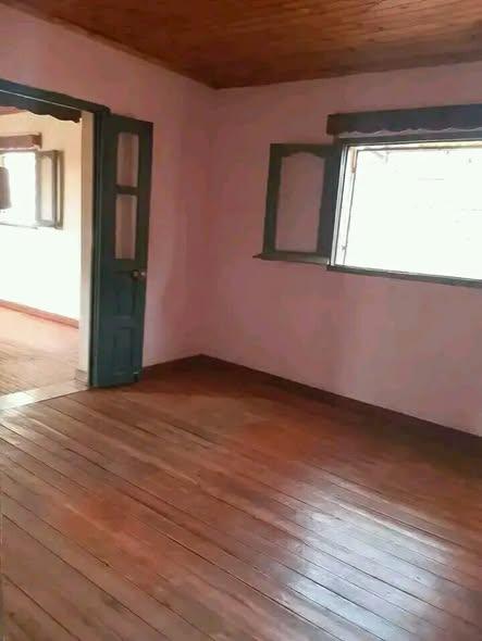 Maison 3 ch. à louer — Tsimbazaza - photo 3