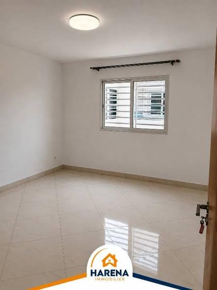 Appartement 3 ch. à louer — Ambohibao - photo 3
