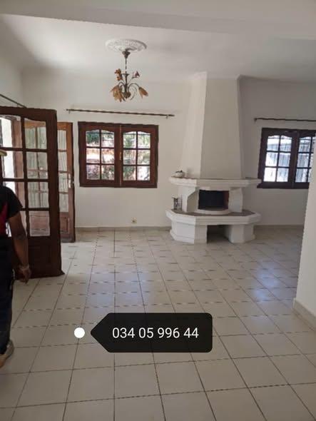Maison 3 ch. à louer — Mandrosoa - photo 2