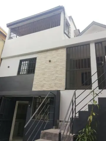 Appartement 3 ch. à louer… — 2 300 000 Ar | Fonenako