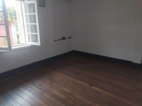 Bureau 3 ch. à louer — Ambohitrarahaba - photo 3