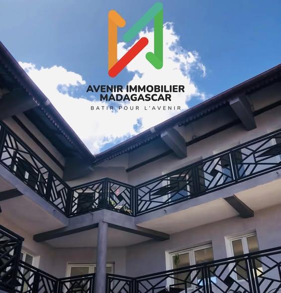 Bureau 100 m² à louer — Fianarantsoa - photo 1