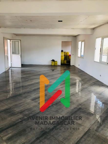 Bureau 100 m² à louer — Fianarantsoa - photo 5