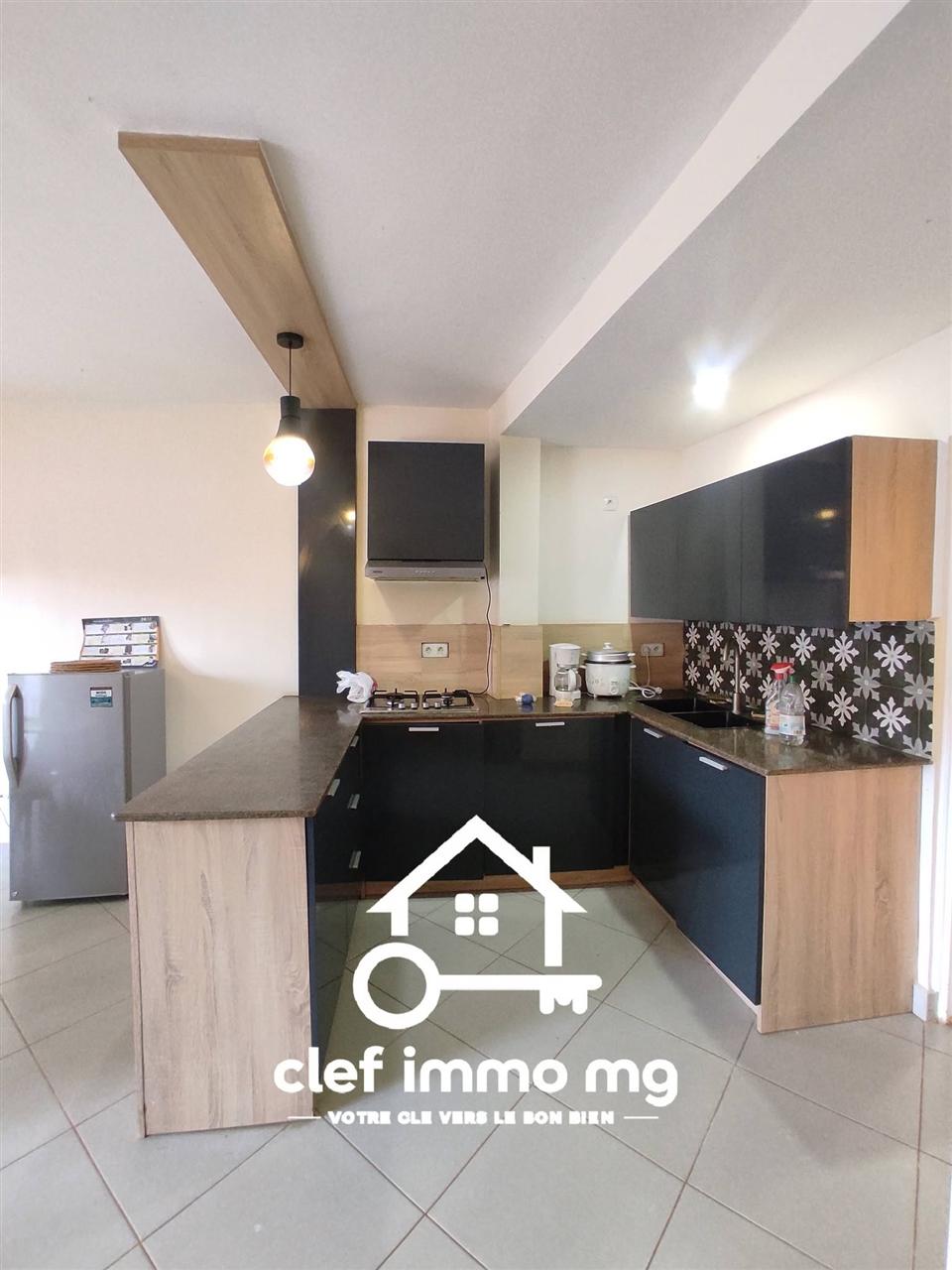 Appartement T3 en rez-de-chaussée — Ambohitrarahaba, Antananarivo - photo 6