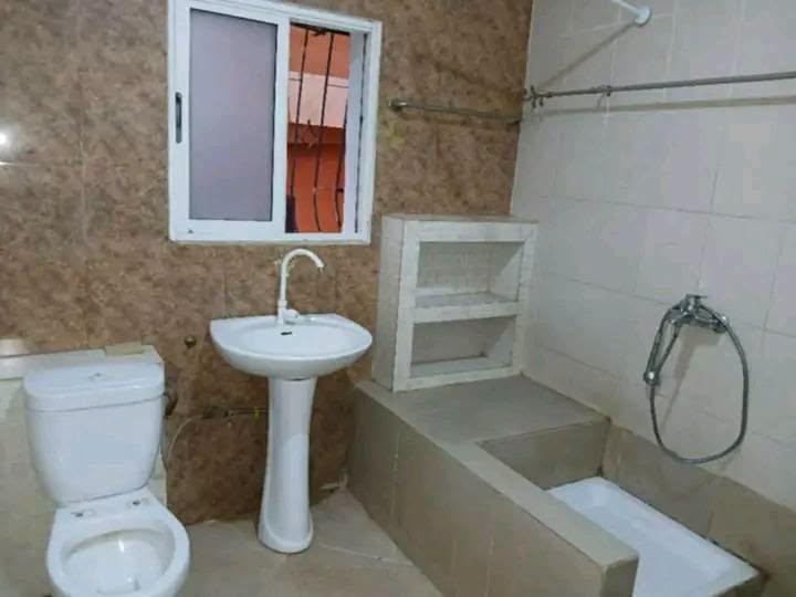 Immeuble 3 appartements titré 250 m² — Ambohinambo, Talatamaty - photo 5