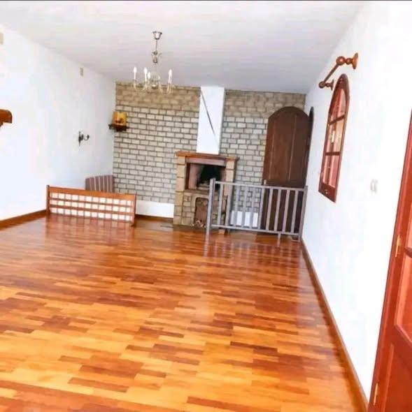 Maison 3 ch. à louer — Talatamaty - photo 1